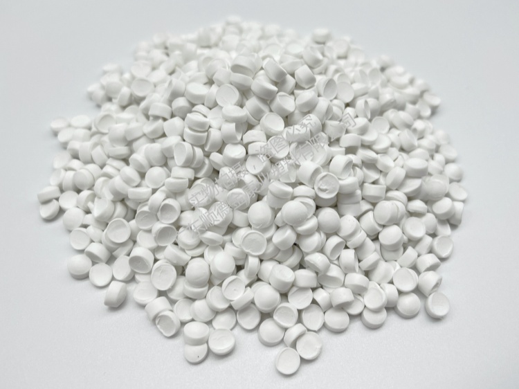 pvc硬質（zhì）顆粒